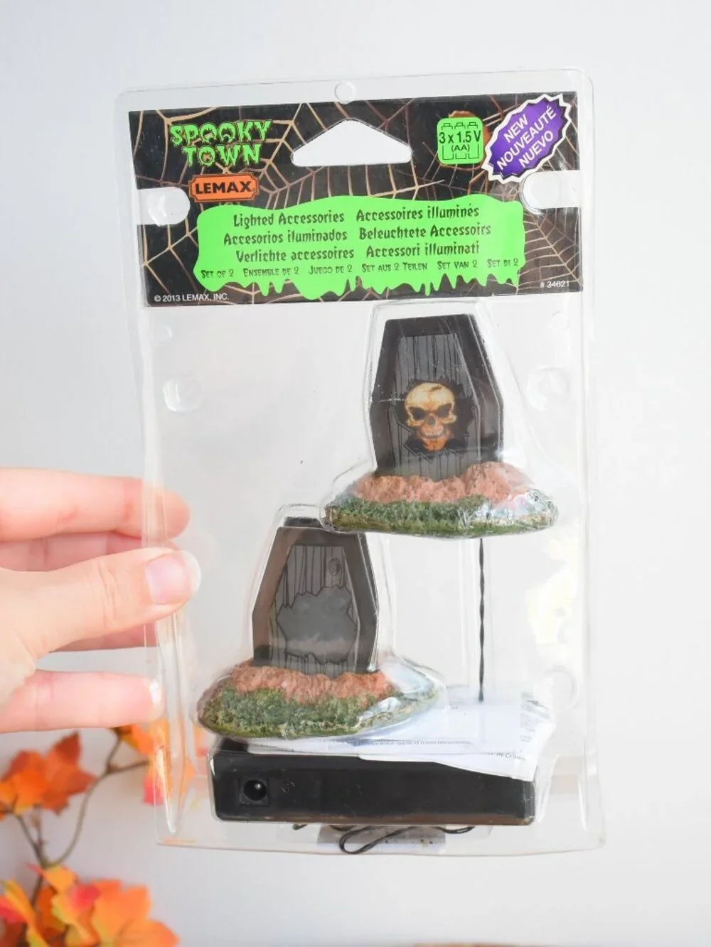 Lemax Spooky Town Halloween Retired Two Light Up Mini Coffins Graves #34621